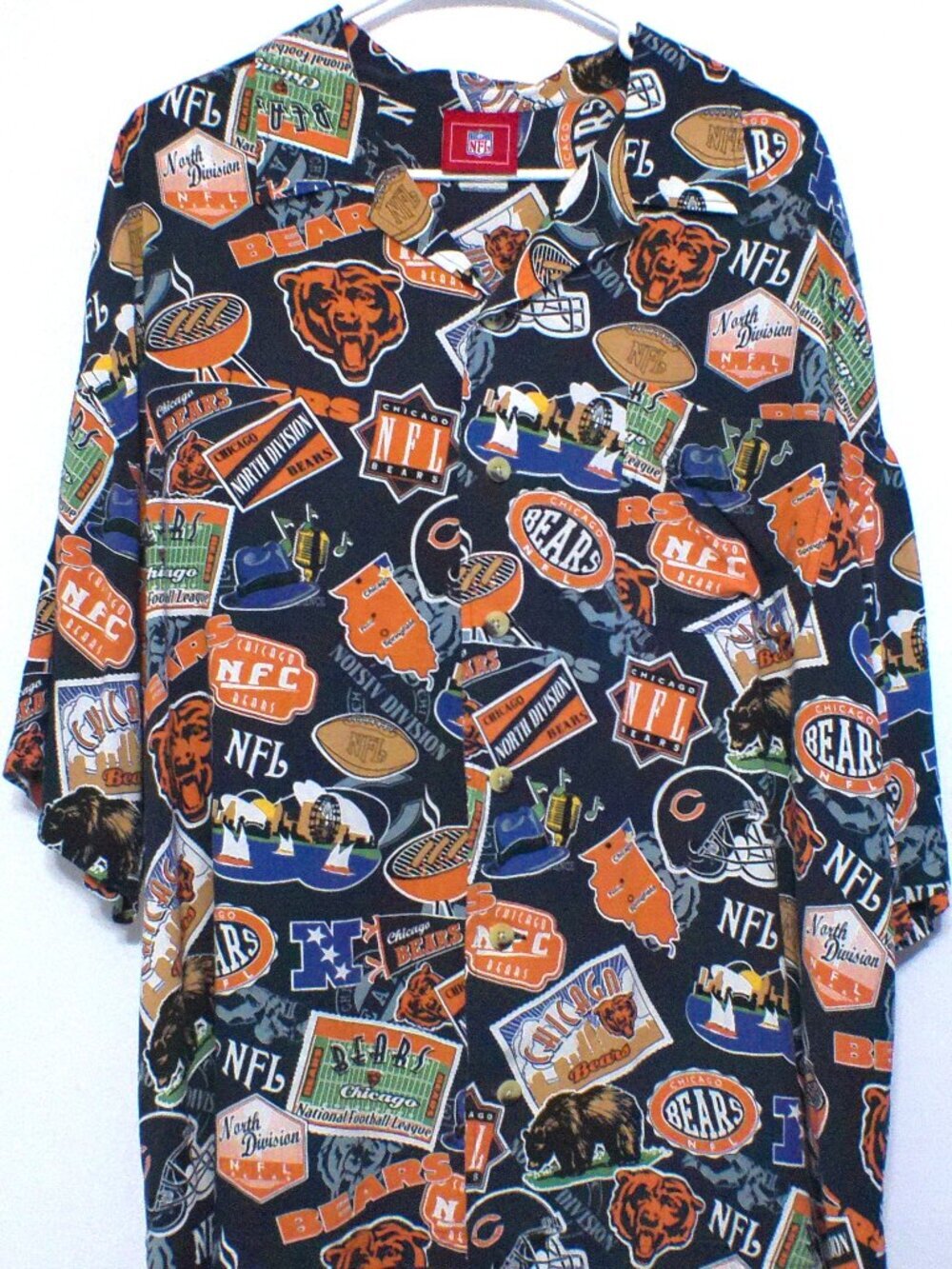 NFL All Over Print Shirt Men XXL(No Tag) 2004 Rayon Football Logos Vintage Style